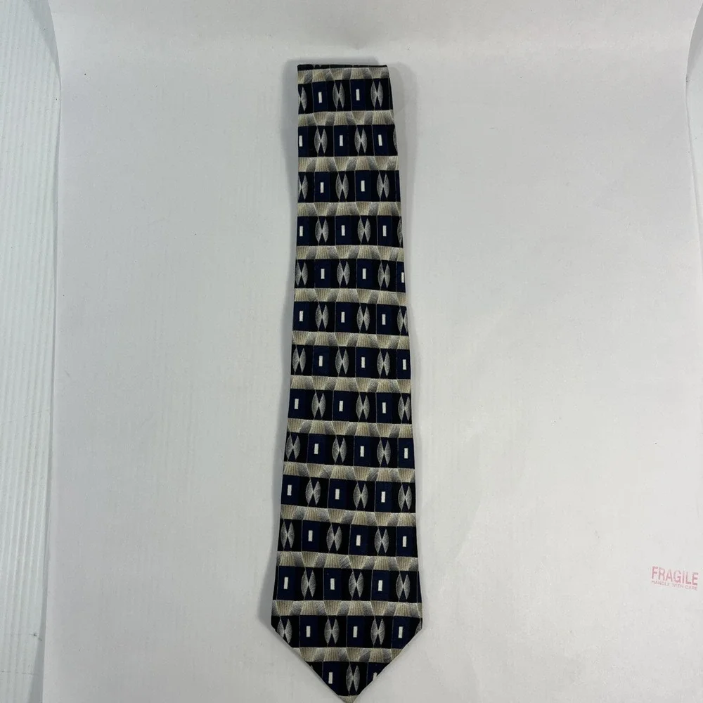 Don Loper Beverly Hills Mens Tie 4 in W x L 62in Silk Black Silver White